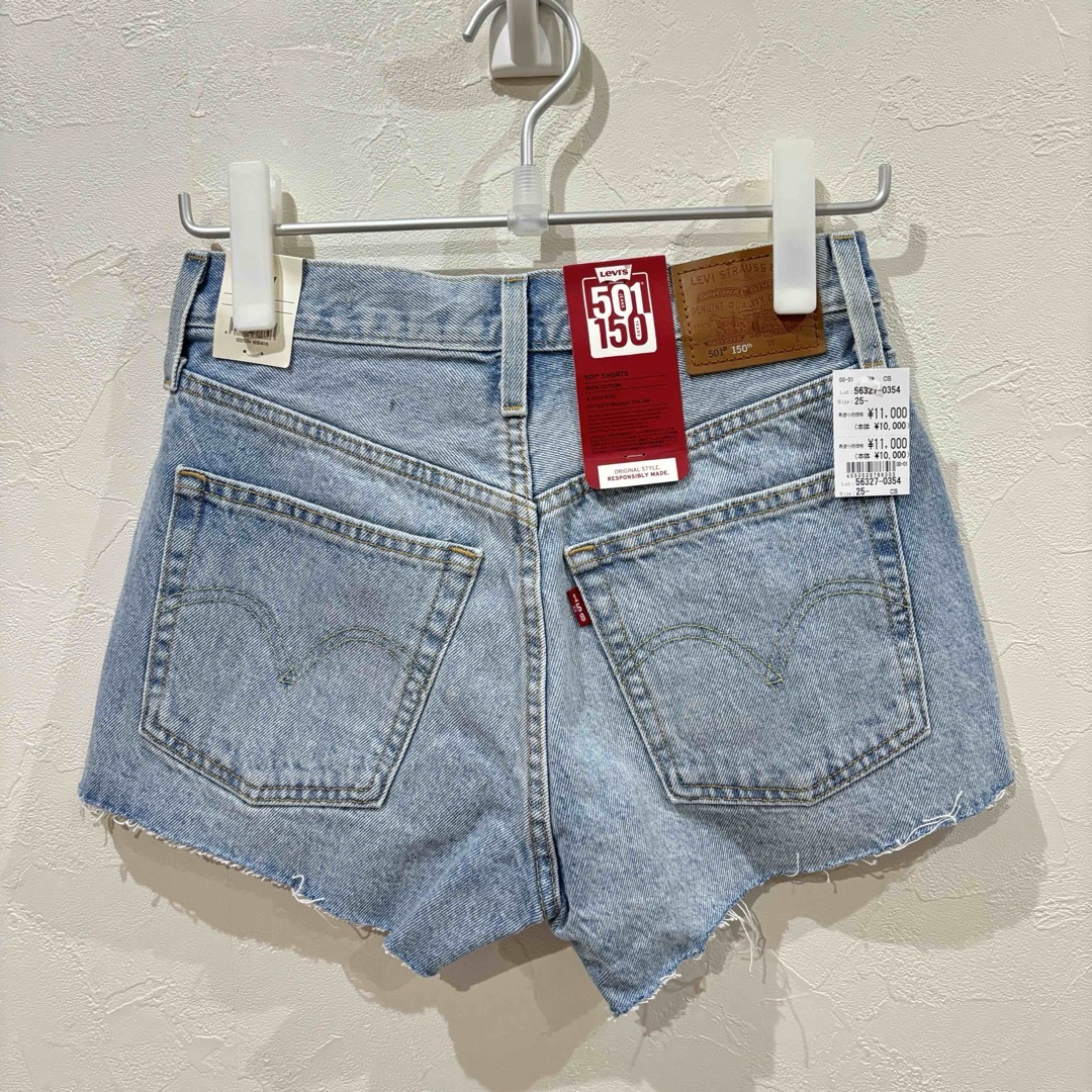 Levi's(リーバイス)の新品【LEVI’S】リーバイス501(R) オリジナルデニム　ショートパンツ レディースのパンツ(ショートパンツ)の商品写真