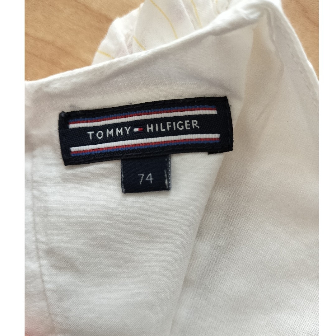 TOMMY HILFIGER(トミーヒルフィガー)のTOMMY  HILFIGER ロンパース　74cm キッズ/ベビー/マタニティのベビー服(~85cm)(ロンパース)の商品写真