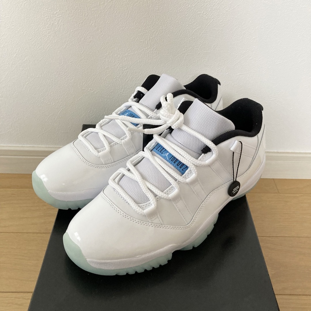 NIKE(ナイキ)のAIR JORDAN 11 RETRO LOW 27cm メンズの靴/シューズ(スニーカー)の商品写真