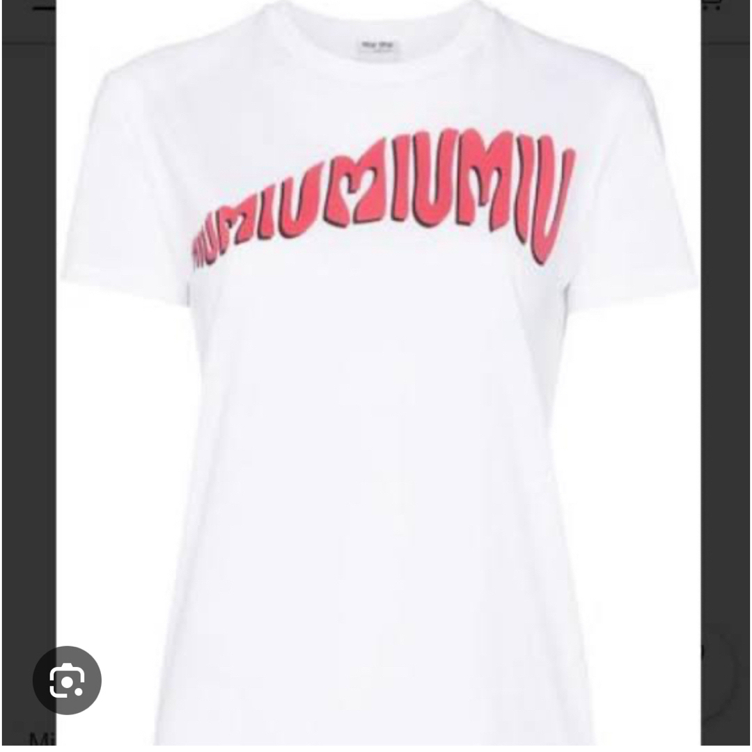 miumiu(ミュウミュウ)のミュウミュウ MIU MIU ビッグロゴ入り　Tシャツ　ホワイト レディースのトップス(Tシャツ(半袖/袖なし))の商品写真