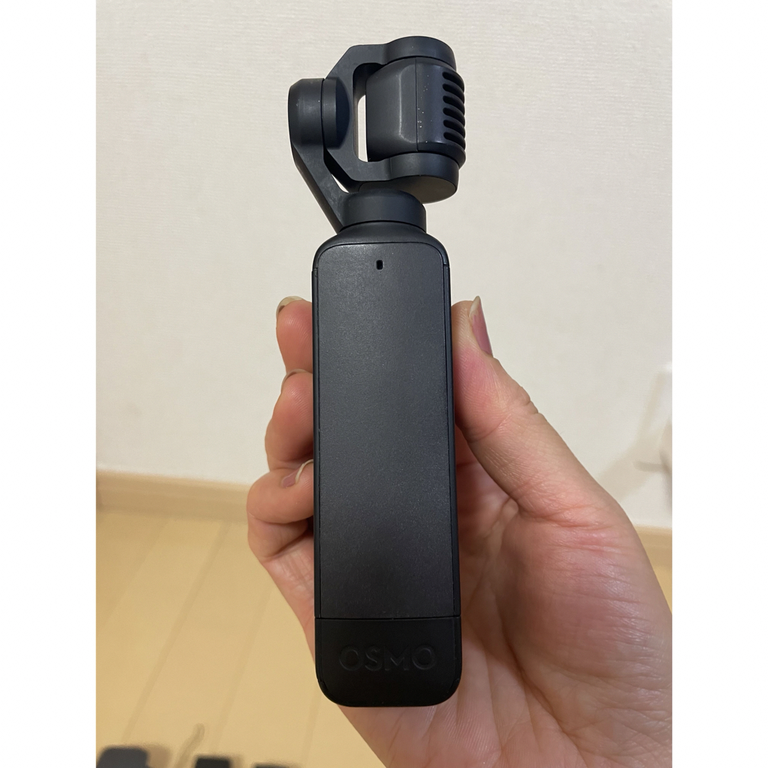 DJI Pocket 2 CREATOR COMBO + SD256GB スマホ/家電/カメラのスマートフォン/携帯電話(その他)の商品写真