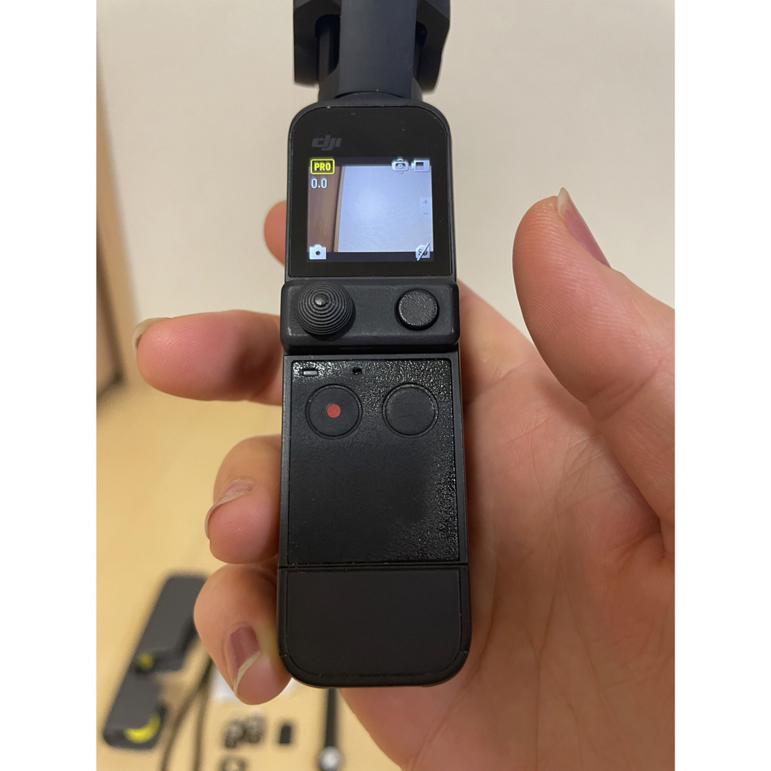 DJI Pocket 2 CREATOR COMBO + SD256GB スマホ/家電/カメラのスマートフォン/携帯電話(その他)の商品写真