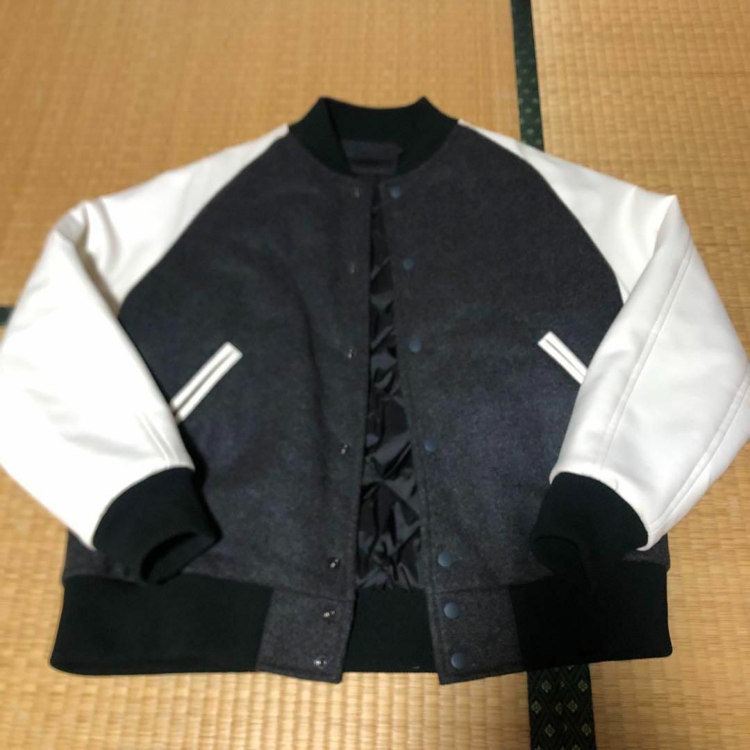 UNIQLO(ユニクロ)のユニクロ　スタジアムジャンバー　XL ダークグレー メンズのジャケット/アウター(スタジャン)の商品写真
