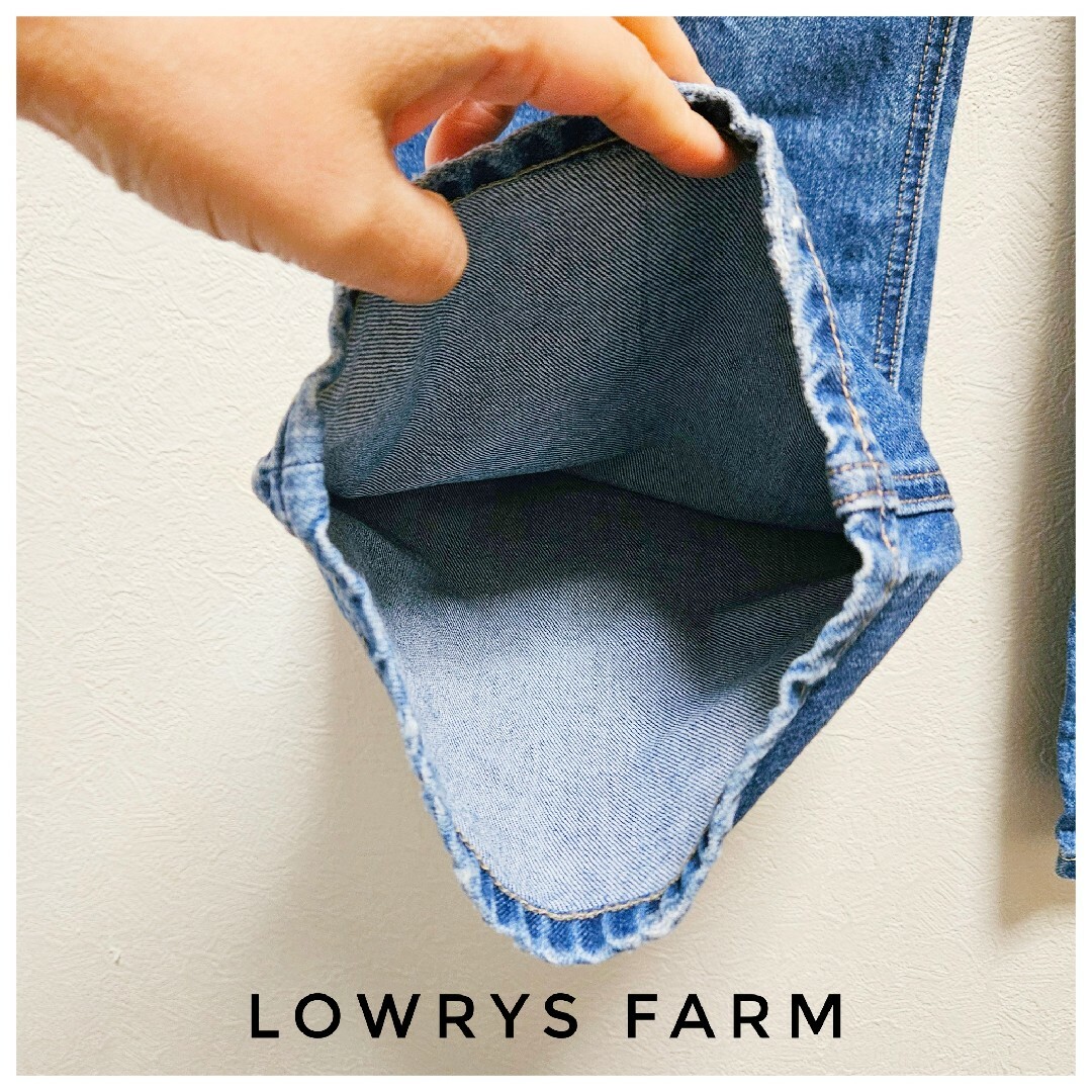 LOWRYS FARM(ローリーズファーム)の美品　LOWRYS FARM　デニム　ダメージ　青　カジュアル　バギー　M レディースのパンツ(デニム/ジーンズ)の商品写真