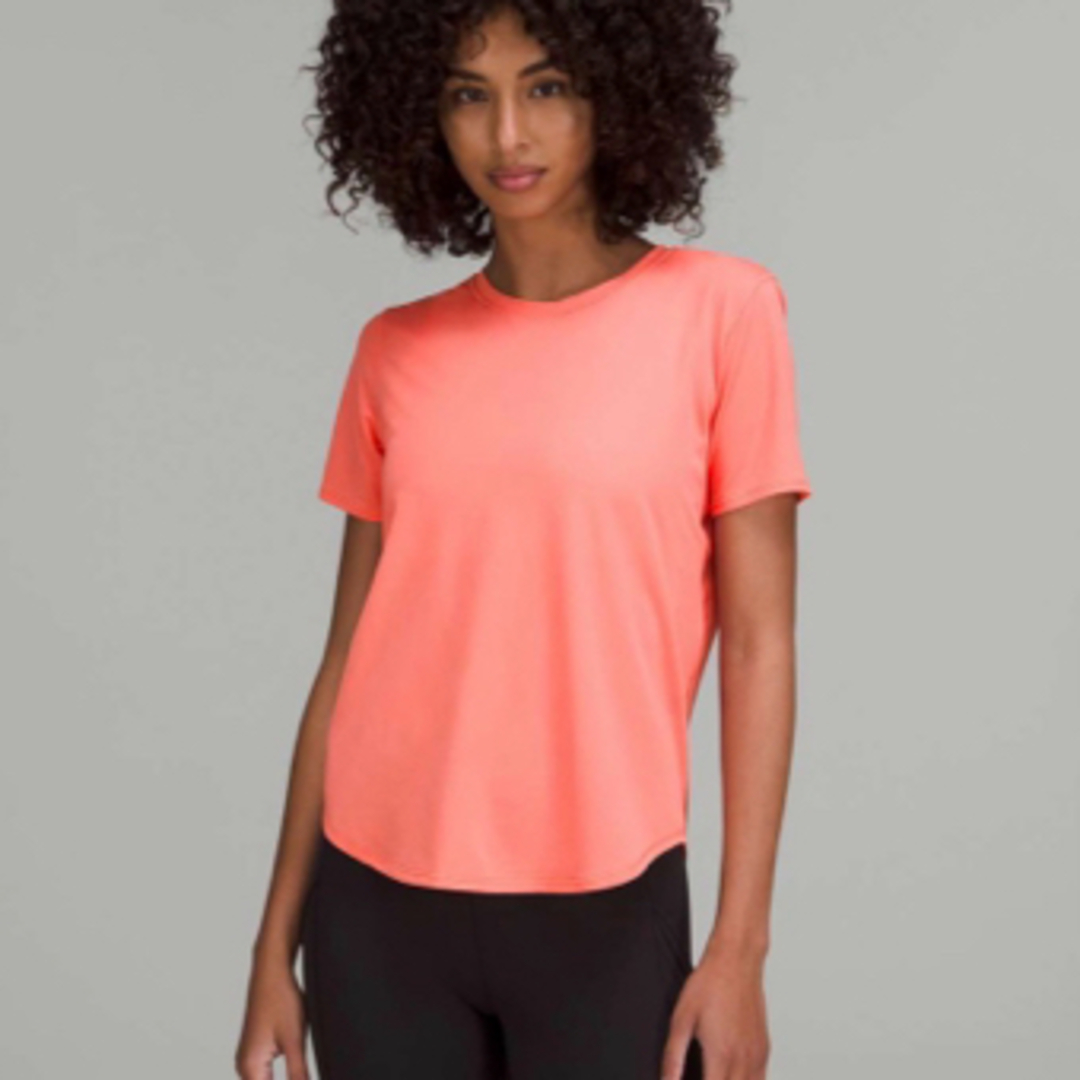 lululemon(ルルレモン)の新品 ルルレモンHigh-Neck Run and Train Tee レディースのトップス(Tシャツ(半袖/袖なし))の商品写真