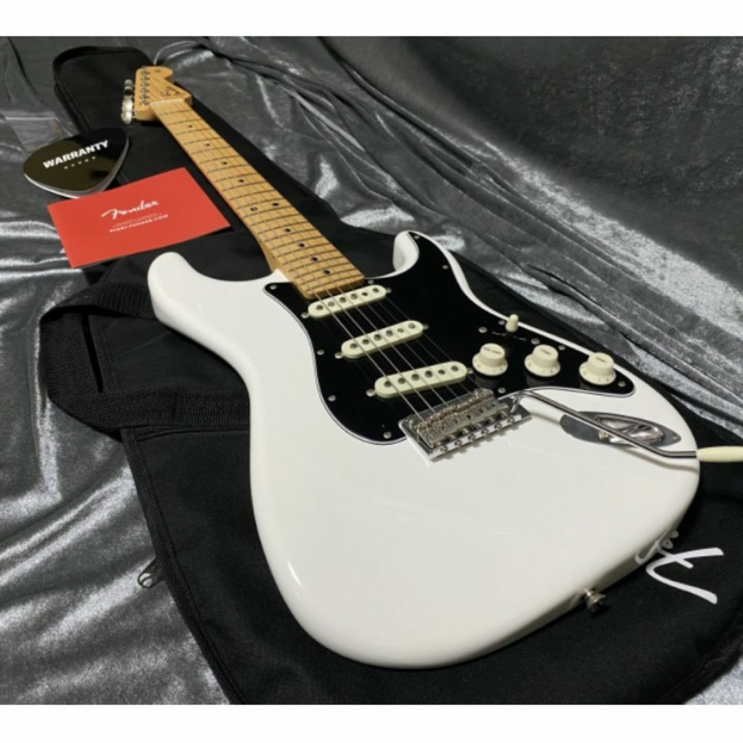 Fender(フェンダー)の2022年製 Fender Japan Junior Collection ST 楽器のギター(エレキギター)の商品写真