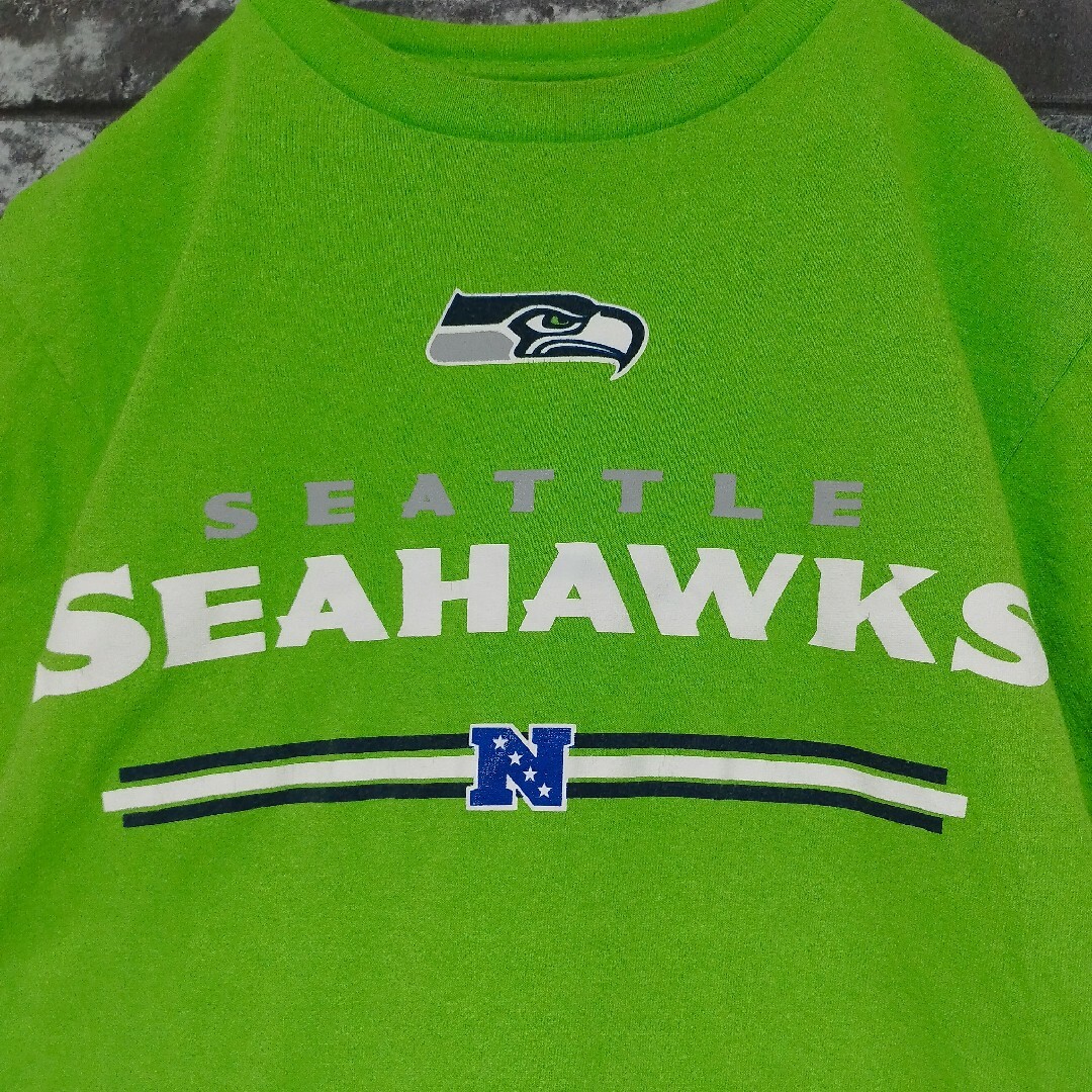 NFLシアトルシーホークスビッグプリントロゴtシャツTシャツアメフトtee緑 メンズのトップス(Tシャツ/カットソー(半袖/袖なし))の商品写真