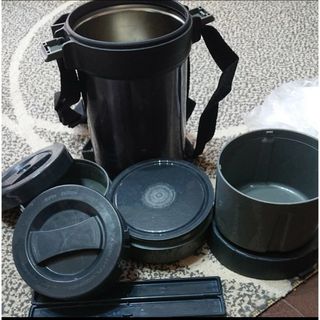 サーモス(THERMOS)の在庫2つあり！　コメントで同梱可能　サーモス3段ランチジャー　ブラック(弁当用品)