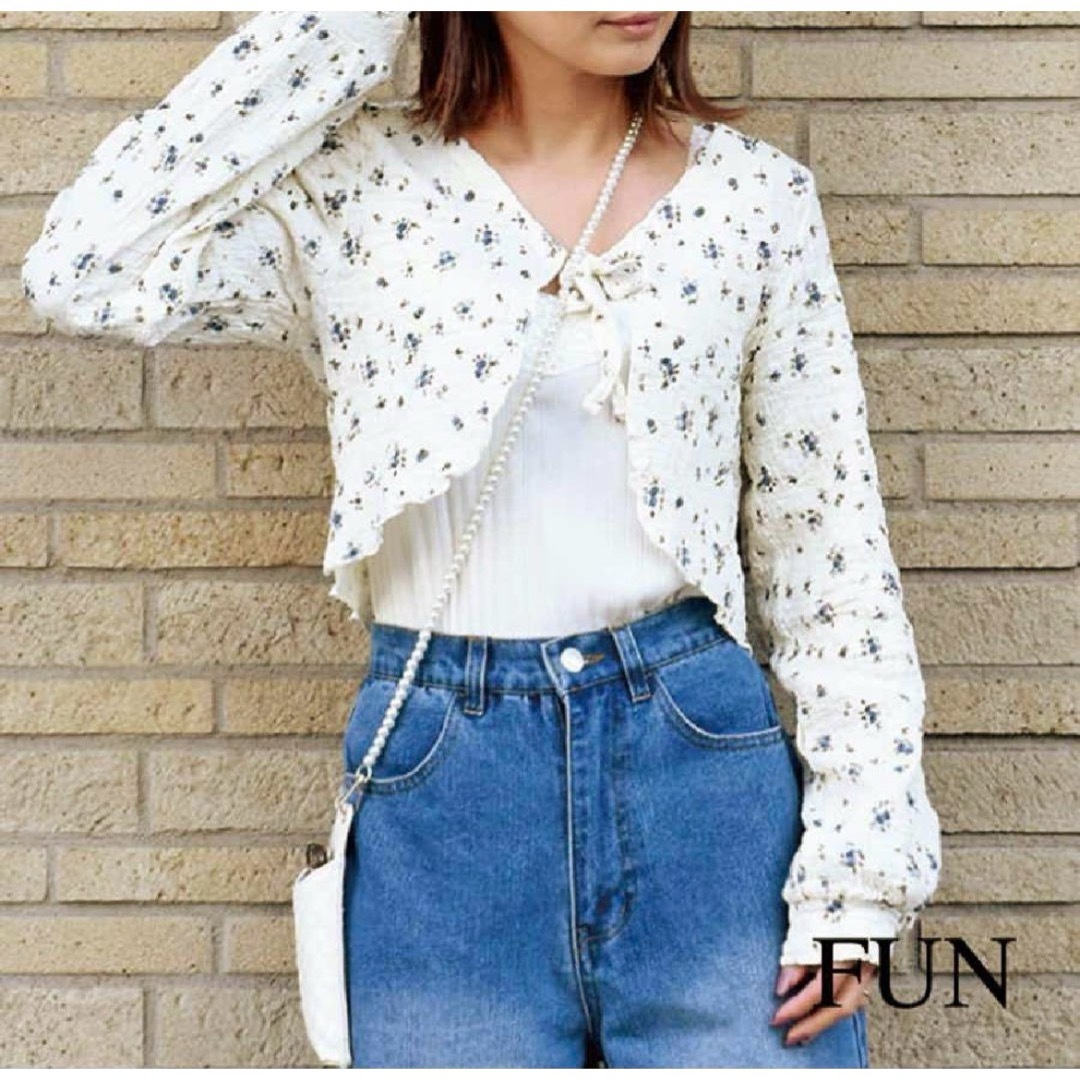 FUN(ファン)のFUN 花柄クシュクシュカットソー レディースのトップス(シャツ/ブラウス(長袖/七分))の商品写真