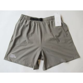 グラフペーパー(Graphpaper)のFreshService ALL WEATHER SHORTS サイズM 送料込(ショートパンツ)