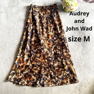 オードリーアンドジョンワッド(audrey and john wad)の【美品】Audrey and John Wad  モザイク柄ロングスカート　M(ロングスカート)