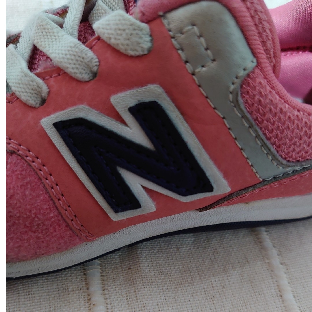 New Balance(ニューバランス)のニューバランス　キッズスニーカー　16cm キッズ/ベビー/マタニティのキッズ靴/シューズ(15cm~)(スニーカー)の商品写真