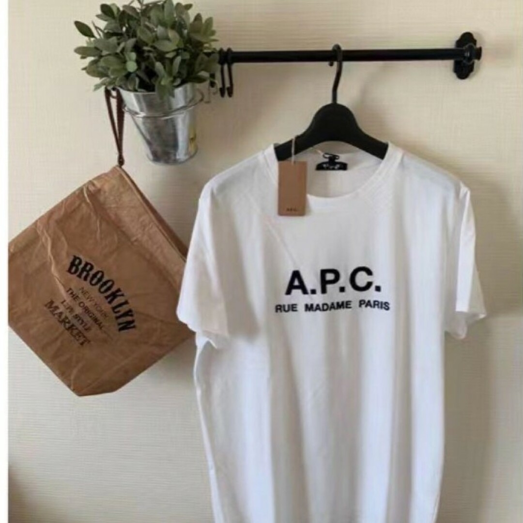 A.P.C(アーペーセー)の新品未使用A.P.C.（アーペーセー）Rue Madame 半袖Tシャツ メンズのトップス(Tシャツ/カットソー(半袖/袖なし))の商品写真