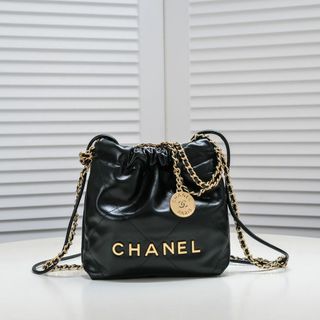 シャネル(CHANEL)のCHANELシャネルのハンドバッグ/ショルダーバッグ(ロングワンピース/マキシワンピース)