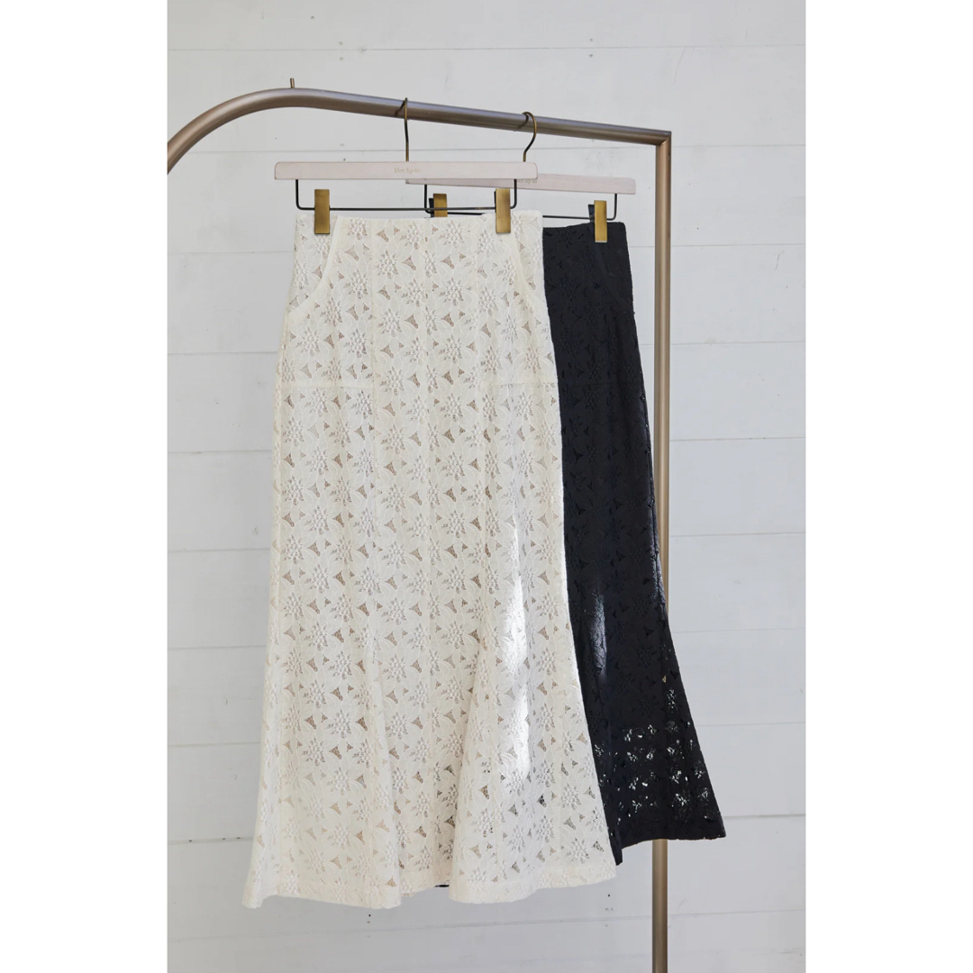 Her lip to(ハーリップトゥ)のherlipto Floral Lace Mermaid Skirt レディースのスカート(ロングスカート)の商品写真