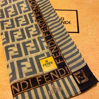 FENDI - フェンディ  ハンカチスカーフ　ビッグズッカ    マニアックカーキ色系！