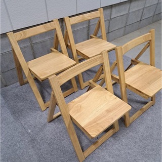 ニトリ(ニトリ)の美品 木製 無垢材 キャンプチェア 椅子 4脚セット 折りたたみ可(折り畳みイス)