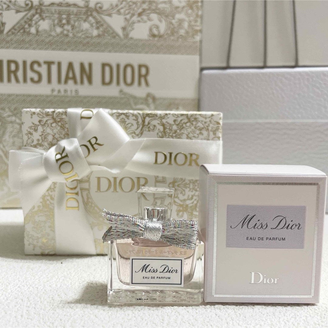 Christian Dior(クリスチャンディオール)の新品未使用　ディオール　ミスディオール オードゥパルファン ジュエリーボックス コスメ/美容の香水(香水(女性用))の商品写真