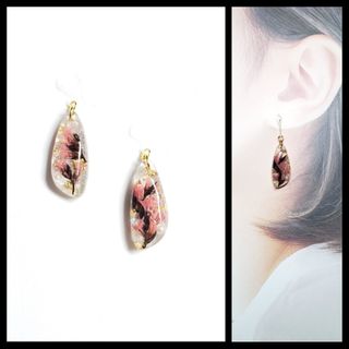 No.1360-A　ドライフラワー☆レジン☆ピアス・イヤリング(ピアス)