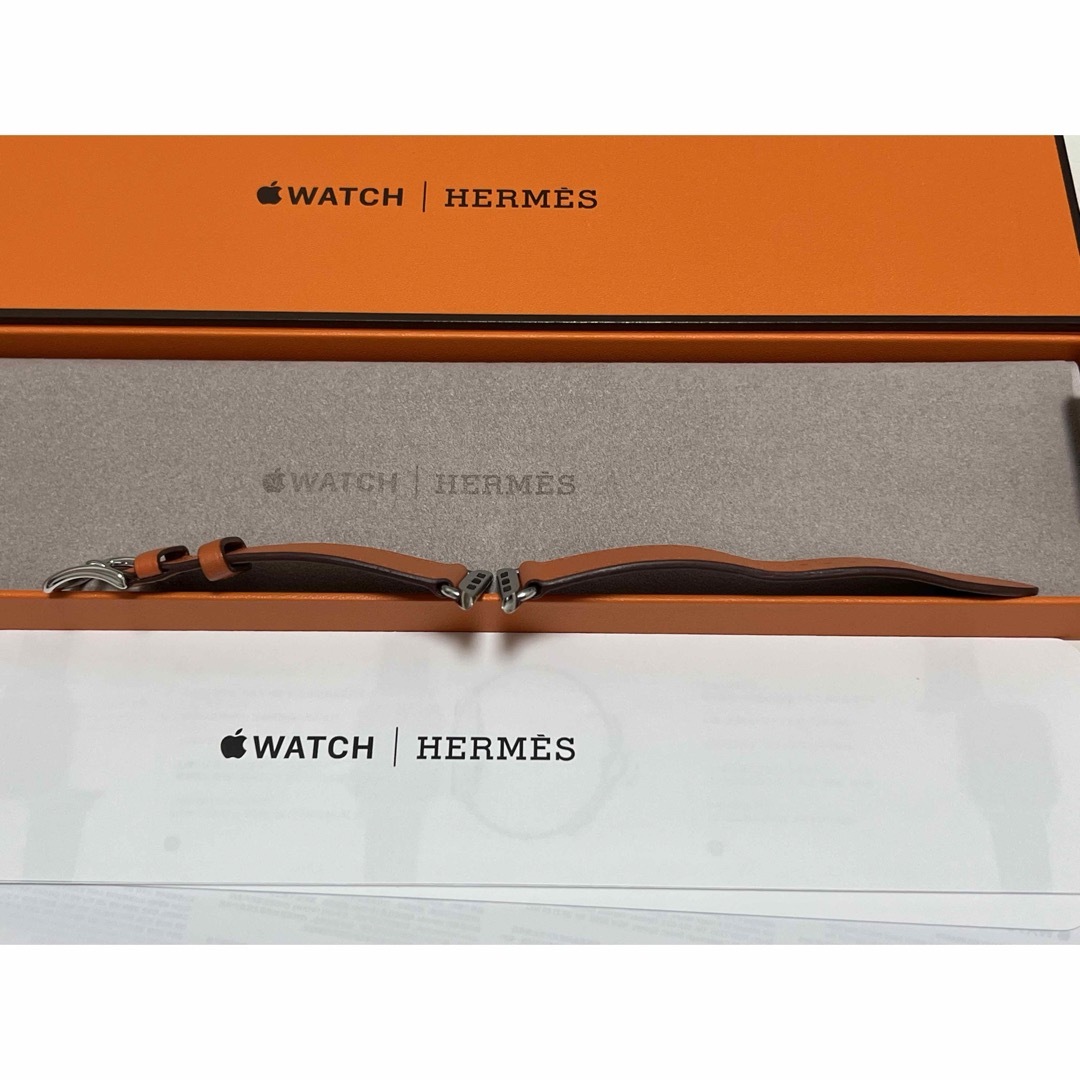 Hermes(エルメス)のApple Watch HERMESレザーバンド オレンジ レディースのファッション小物(腕時計)の商品写真