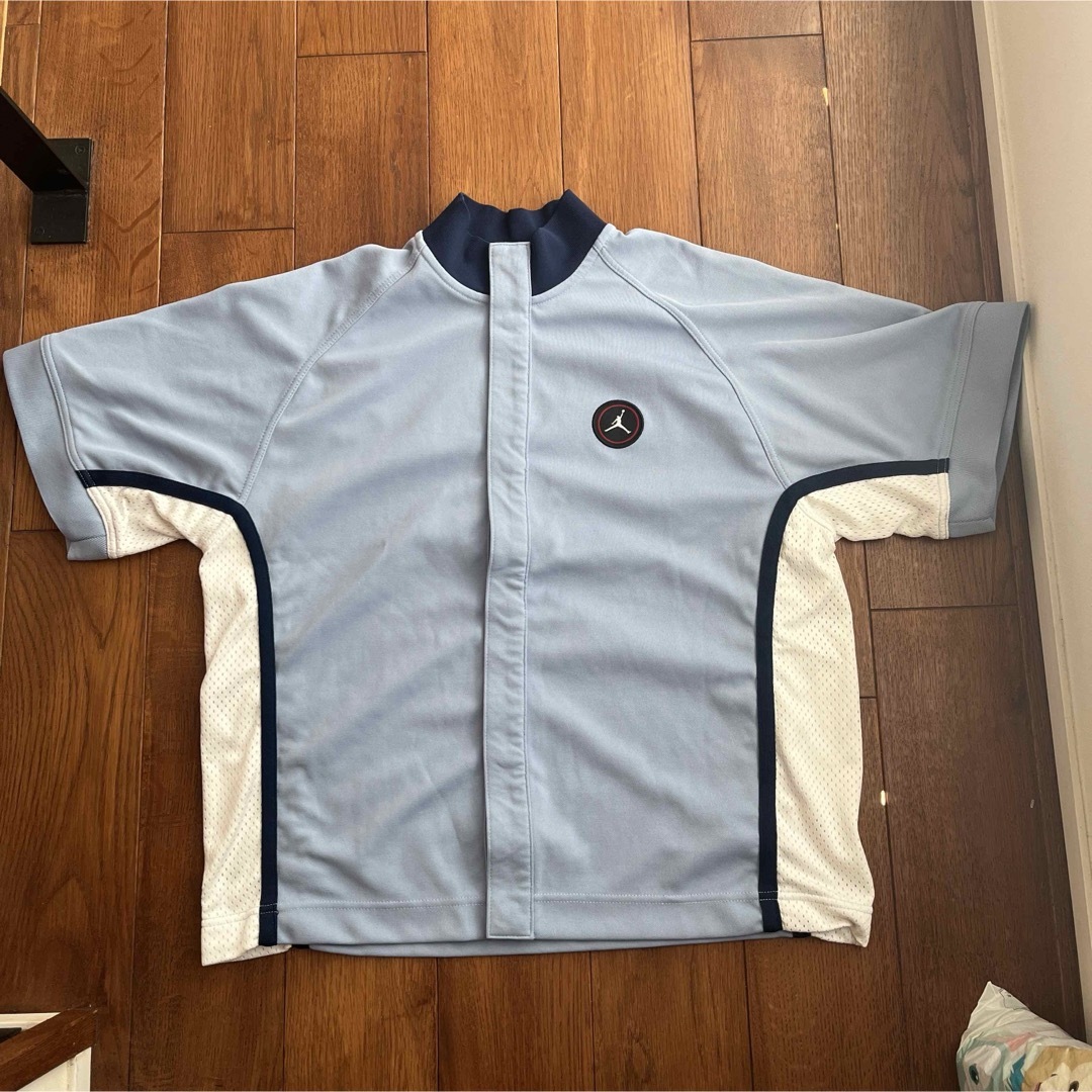 Jordan Brand（NIKE）(ジョーダン)のジョーダンブランド　刺繍ロゴ 半袖ジャージ青ナイキ メンズのトップス(Tシャツ/カットソー(半袖/袖なし))の商品写真