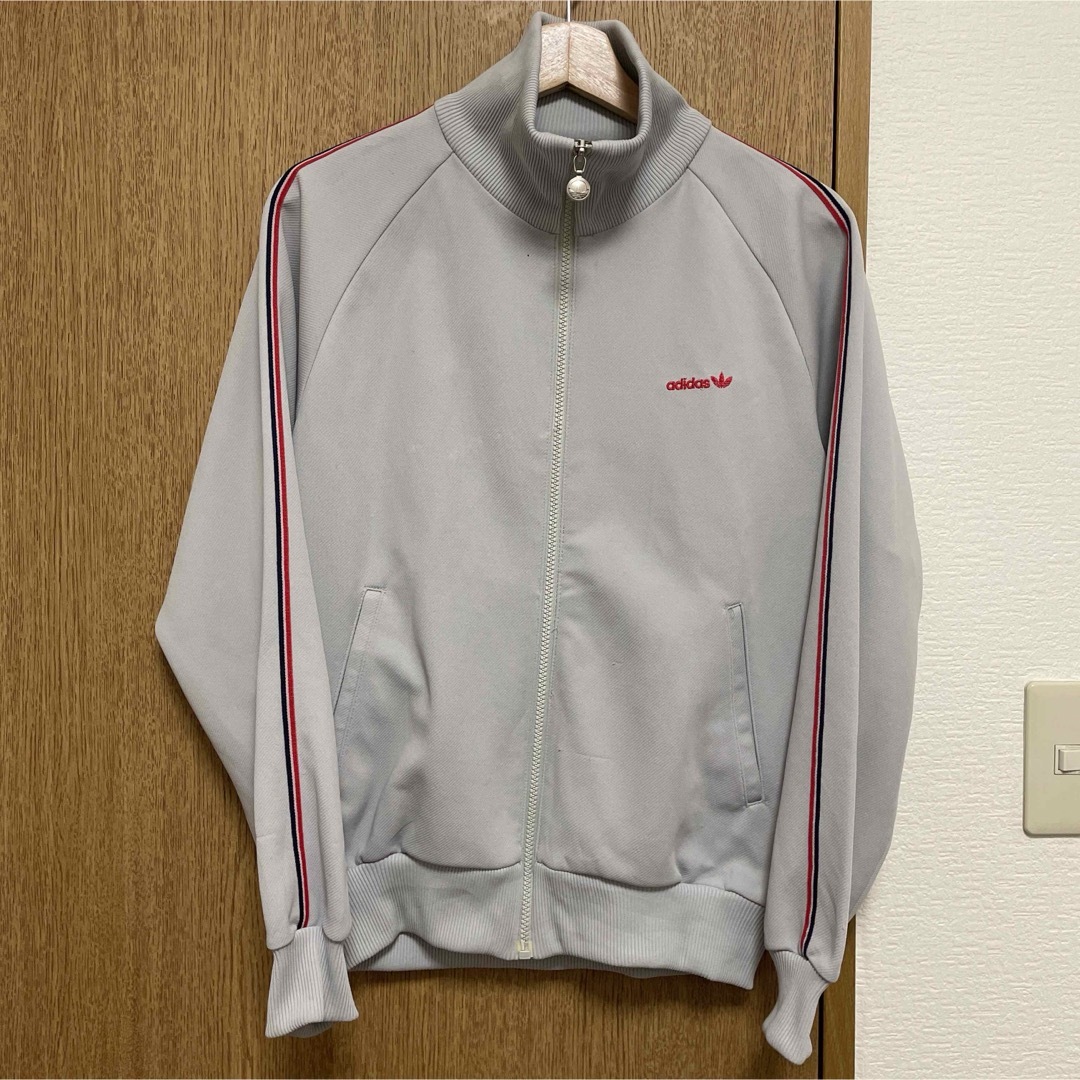 adidas トラックジャケット デサント ジャージ 刺繍ロゴ 70s adidas トラックジャケット デサント ジャージ 刺繍ロゴ 70s