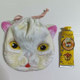 ロクシタン(L'OCCITANE)のL'OCCITANE 招き猫 ハンドクリーム＆スキンケアサンプルの詰め合わせ(ハンドクリーム)