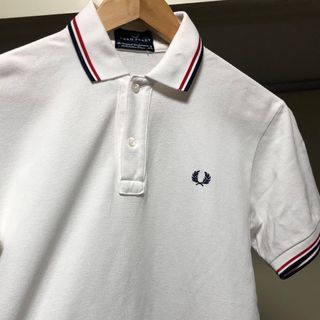 フレッドペリー(FRED PERRY)のフレッドペリー ポロシャツ S 白に赤と紺のライン(ポロシャツ)