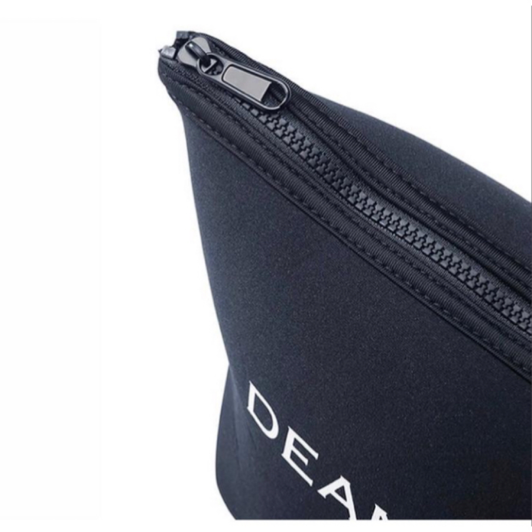 DEAN & DELUCA(ディーンアンドデルーカ)の新品DEAN&DELUCA クッションバッグインバッグ ブラック Lサイズ  レディースのファッション小物(ポーチ)の商品写真