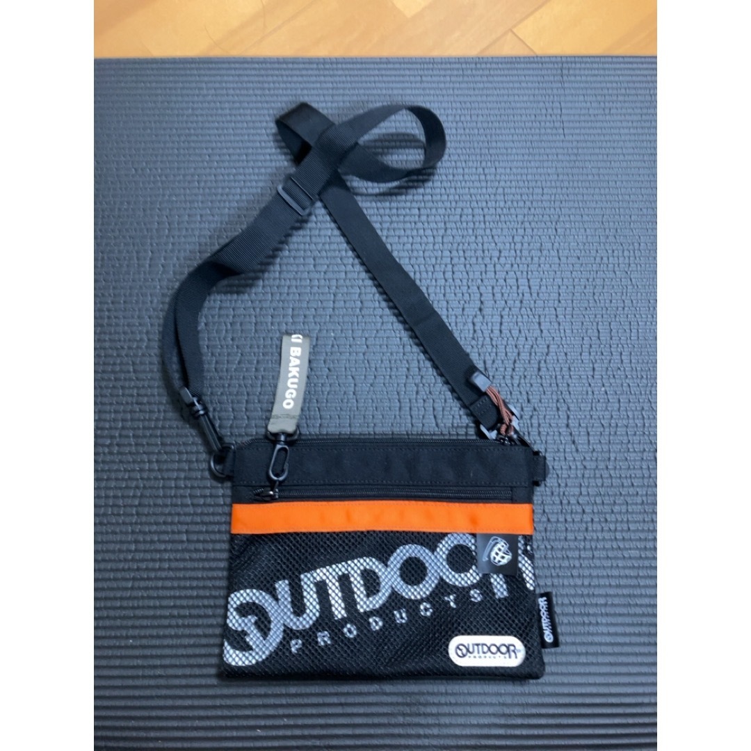 OUTDOOR PRODUCTS(アウトドアプロダクツ)の僕のヒーローアカデミア×OUTDOOR コラボレーションサコッシュ爆豪勝己 エンタメ/ホビーのおもちゃ/ぬいぐるみ(キャラクターグッズ)の商品写真