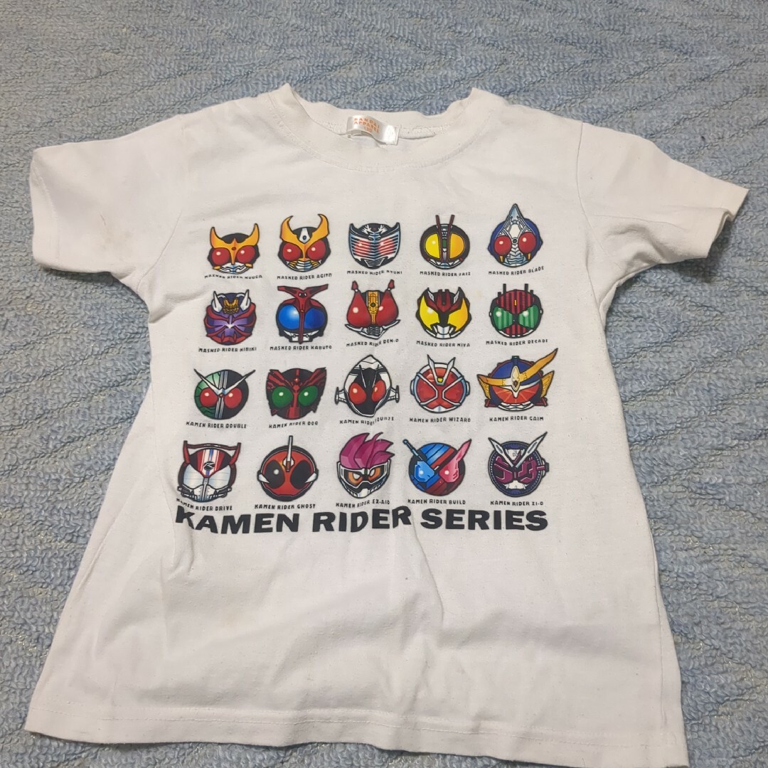 BANDAI(バンダイ)の仮面ライダーシリーズ　Tシャツ キッズ/ベビー/マタニティのキッズ服男の子用(90cm~)(Tシャツ/カットソー)の商品写真