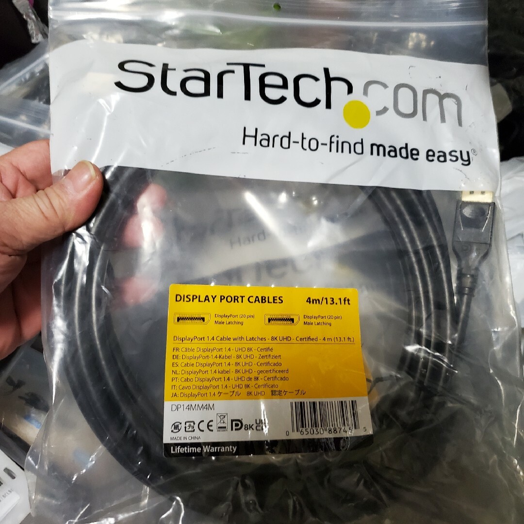 StarTech.com DisplayPort 1.4 ケーブル 4m VE… スマホ/家電/カメラのPC/タブレット(その他)の商品写真