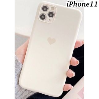 iPhone11 落ちついた色合い　ハートケース　ベージュ(iPhoneケース)