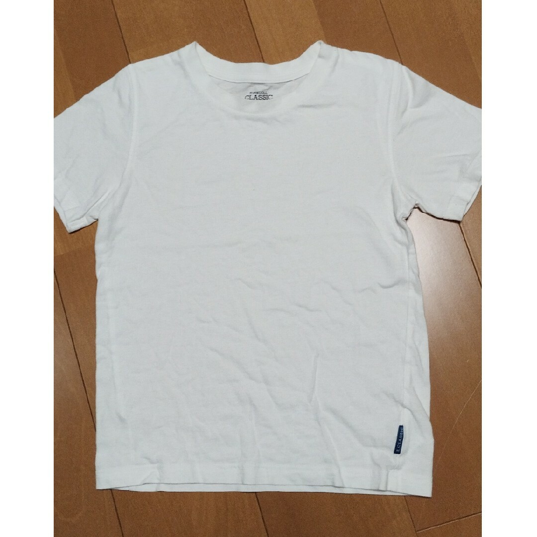 西松屋(ニシマツヤ)の白Ｔシャツ 130サイズ キッズ/ベビー/マタニティのキッズ服男の子用(90cm~)(Tシャツ/カットソー)の商品写真