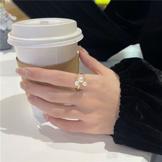 【大人気】パール　リング　指輪　シンプル　デザイン　おしゃれ　韓国(リング(指輪))