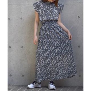 【試着のみ】w closet ダブルクローゼット　花柄セットアップ　ブルー