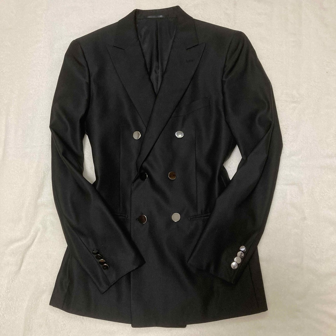 UNITED ARROWS(ユナイテッドアローズ)のユナイテッドアローズ テーラードジャケット ダブル サイズ46 光沢ブラック メンズのジャケット/アウター(テーラードジャケット)の商品写真