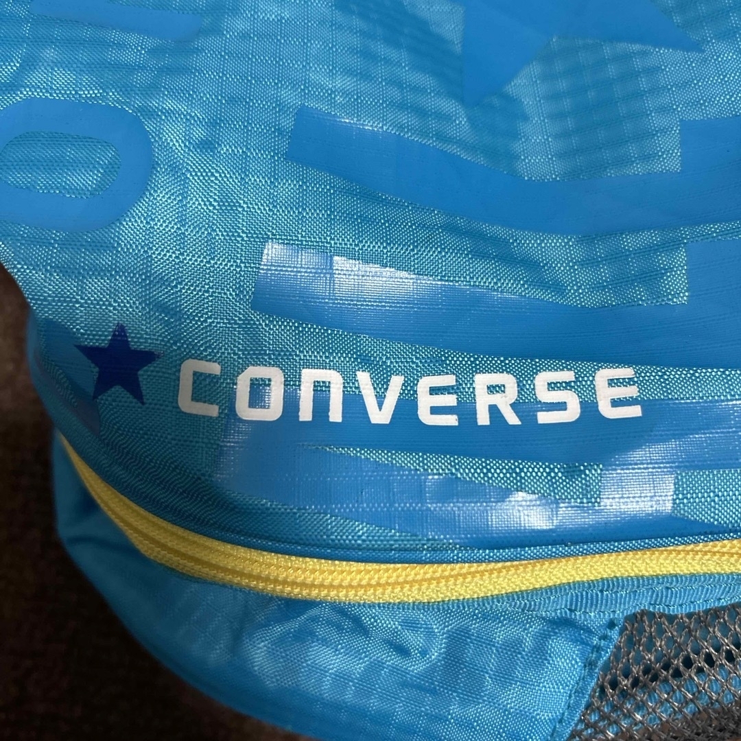 CONVERSE(コンバース)のプールバッグ　男の子　コンバース　水色　リュック キッズ/ベビー/マタニティのこども用バッグ(その他)の商品写真