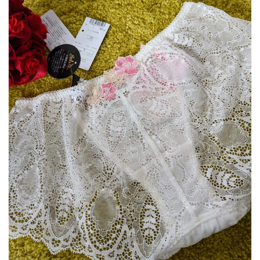 Wacoal - salute サルート 店舗限定 68G 夕陽の余韻 ローライズ Wacoal - salute サルート 店舗限定 68G 夕陽の余韻 ローライズ