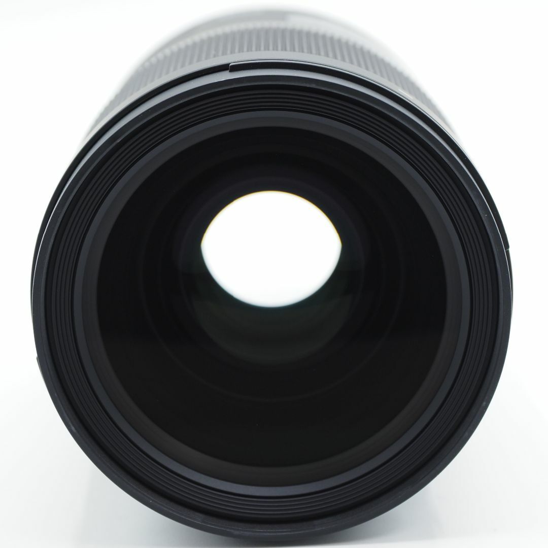 ★新品級・フード付き★ SIGMA シグマ 40mm F1.4 DG HSM スマホ/家電/カメラのカメラ(レンズ(単焦点))の商品写真