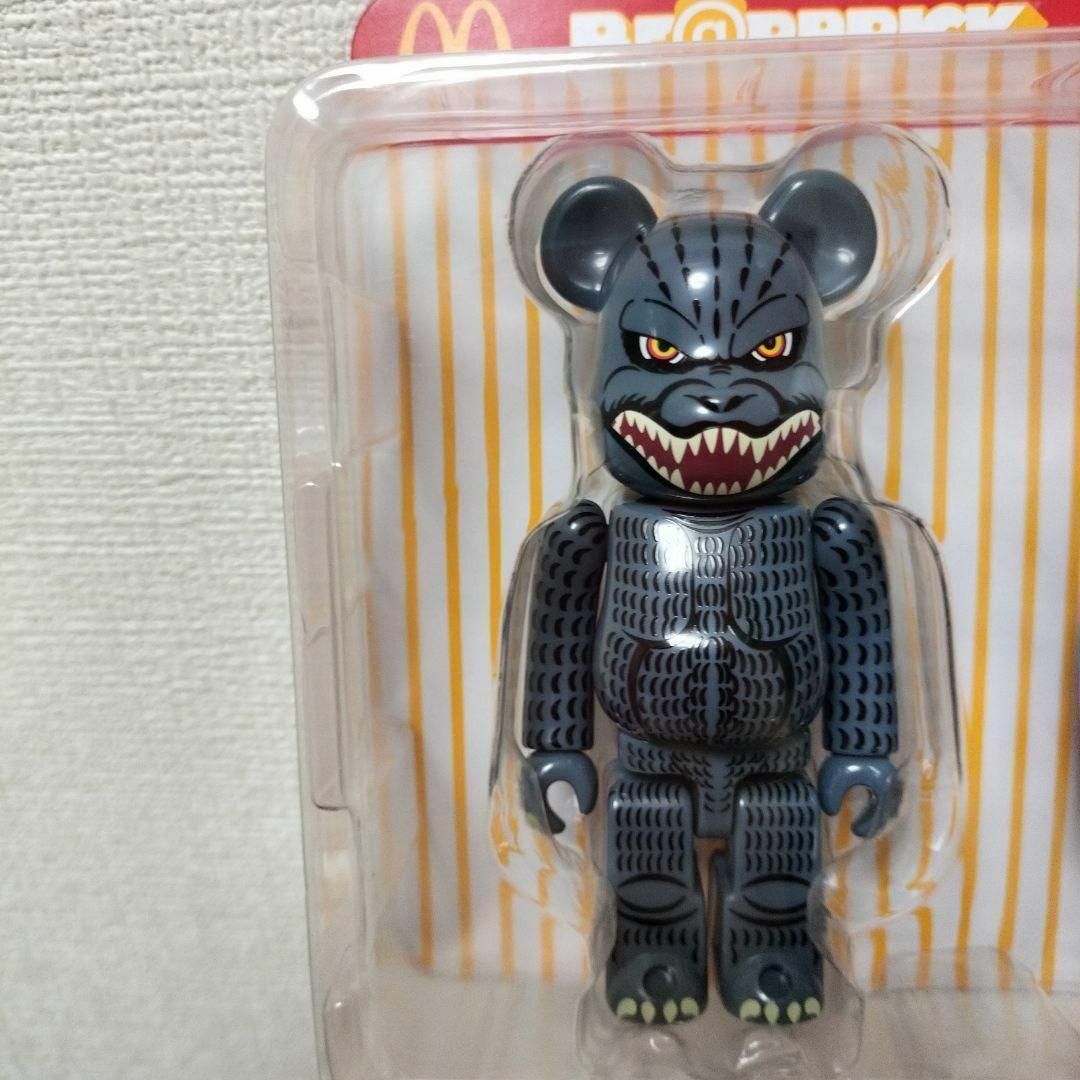 ゴジラVSマクドナルド  BE@RBRICK 4体セット 当選品 バーディー エンタメ/ホビーのフィギュア(その他)の商品写真