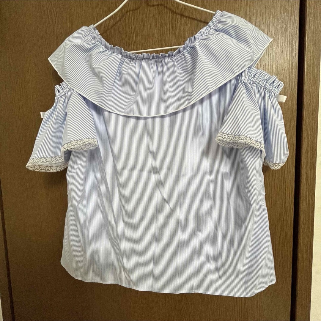 LODISPOTTO(ロディスポット)の✩LODISPOTTO 肩出しリボントップス✩ レディースのトップス(Tシャツ(半袖/袖なし))の商品写真