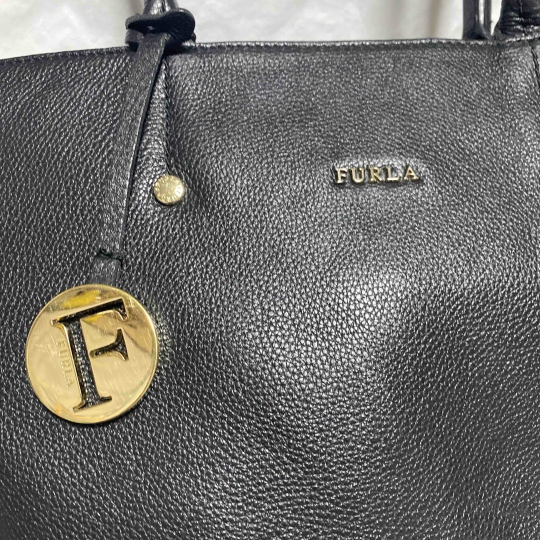 Furla(フルラ)の大きめ　フルラ  FURLA トートバッグ　黒 レディースのバッグ(トートバッグ)の商品写真