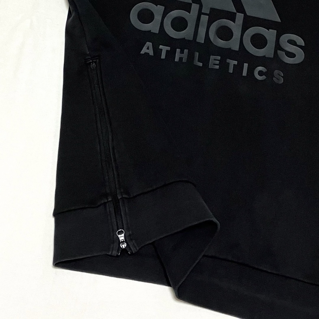 adidas(アディダス)のadidas アディダス 半袖クルーネックスウェット M 黒 メンズのトップス(Tシャツ/カットソー(半袖/袖なし))の商品写真