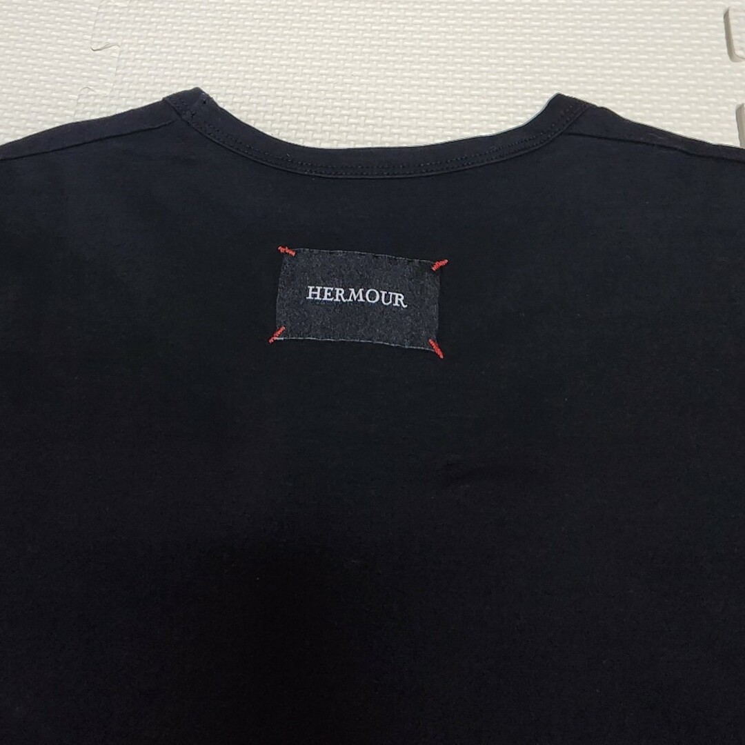 HERMOUR エムール 刺繍ロゴ 半袖Tシャツ メンズのトップス(Tシャツ/カットソー(半袖/袖なし))の商品写真