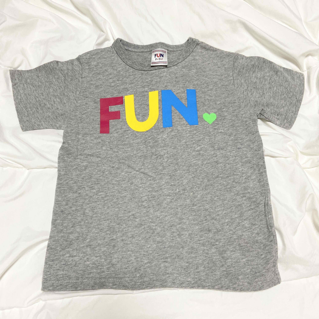 F.O.KIDS(エフオーキッズ)のファンフレッドシガール　ロゴ半袖Tシャツ　半袖　Tシャツ　トップス　子供服 キッズ/ベビー/マタニティのキッズ服女の子用(90cm~)(Tシャツ/カットソー)の商品写真