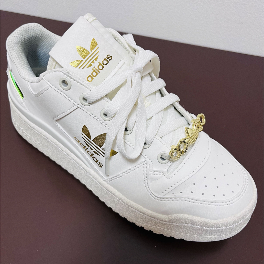 adidas(アディダス)のadidas スニーカー レディースの靴/シューズ(スニーカー)の商品写真