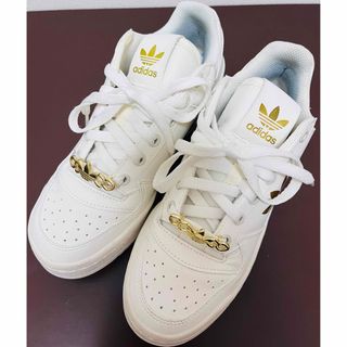 アディダス(adidas)のadidas スニーカー(スニーカー)