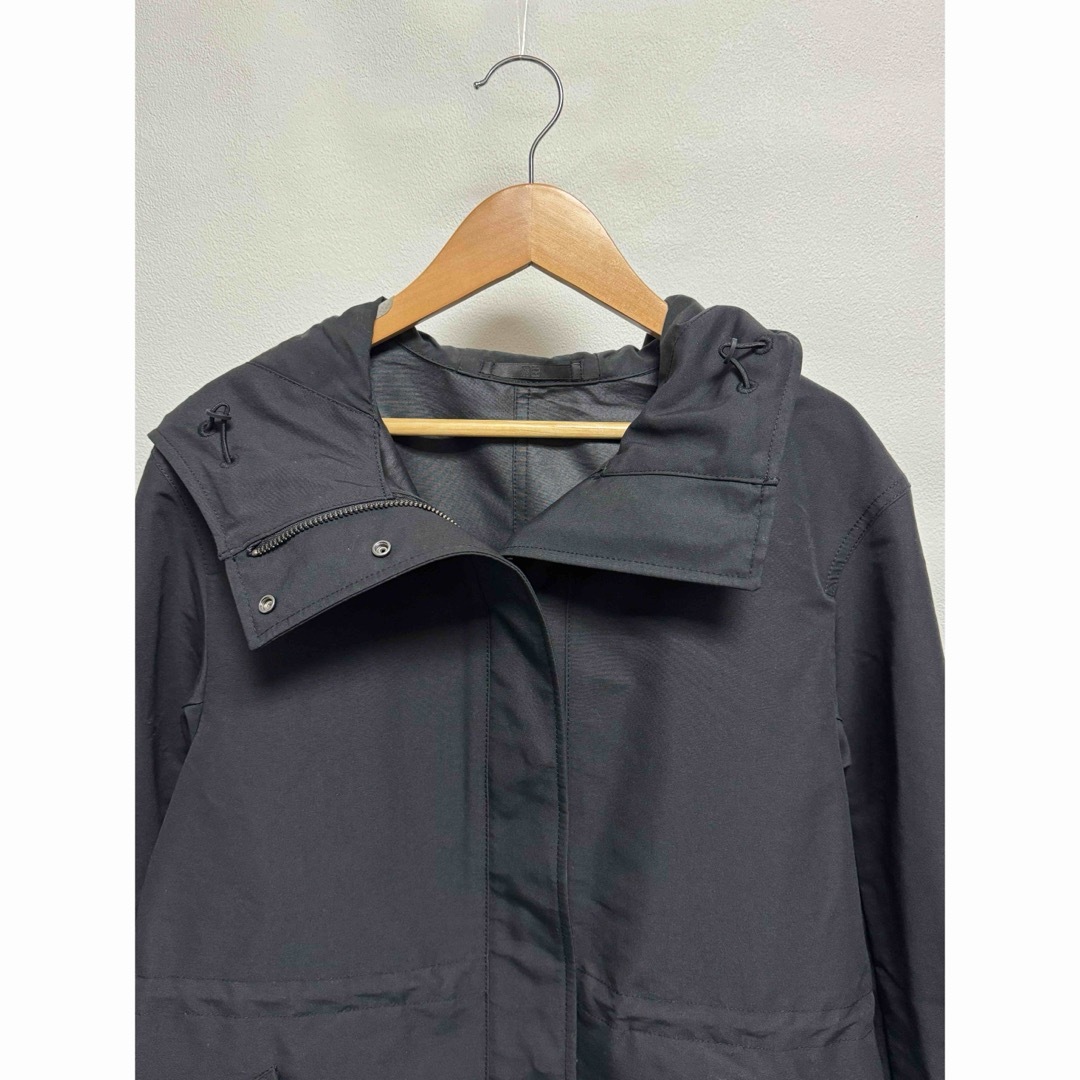 UNIQLO(ユニクロ)のユニクロ　ユーティリティパーカ　XSサイズ　ブラック レディースのジャケット/アウター(ブルゾン)の商品写真