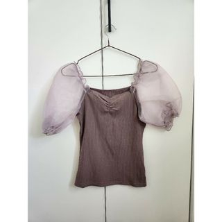 グレイル(GRL)のグレイル　新品　トップス(シャツ/ブラウス(半袖/袖なし))